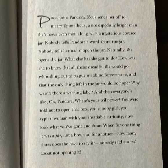 Book The Husband's Secret by Liane Moriarty - Picture 5 of 9